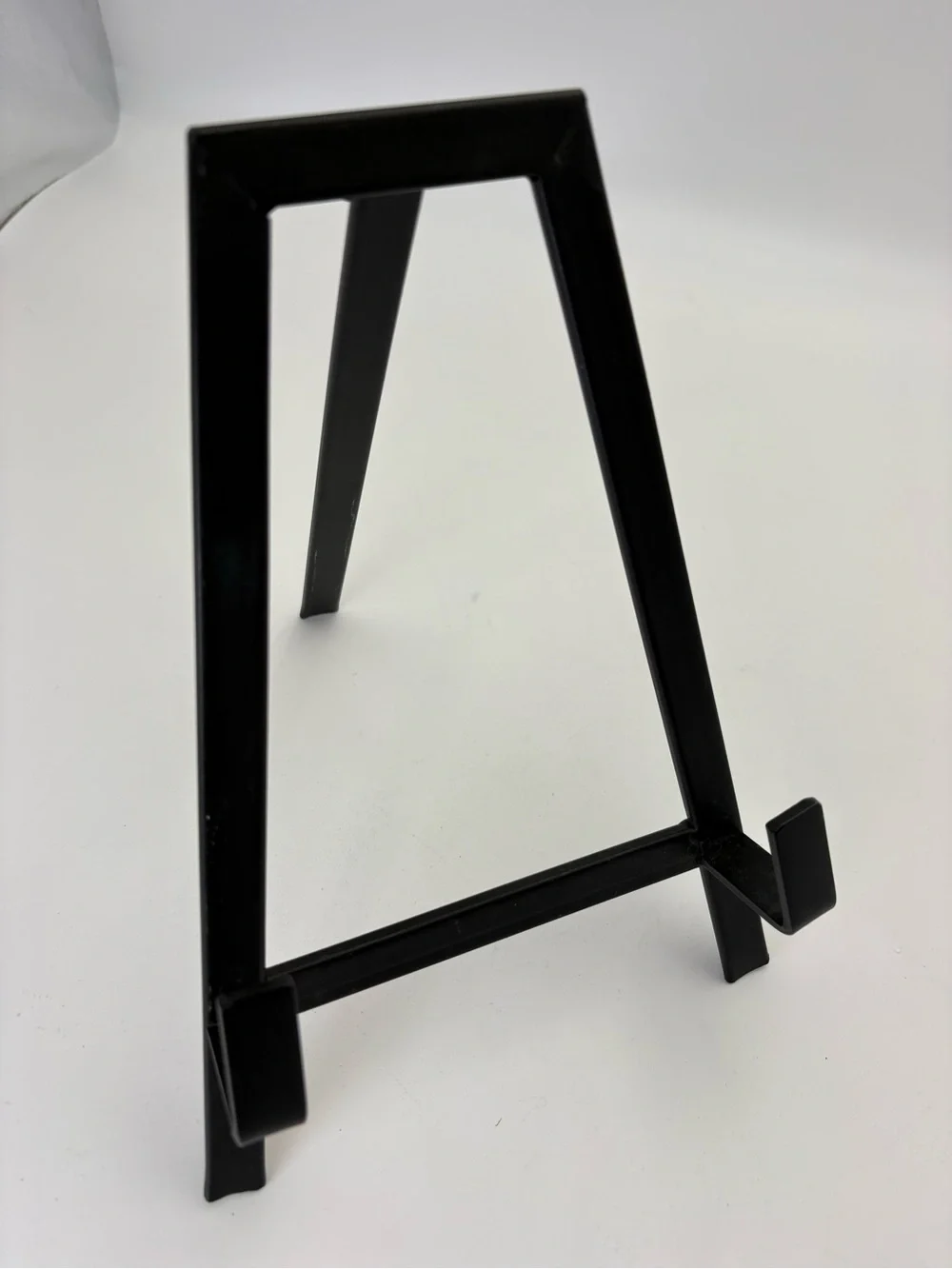 Medium Black Metal Display Easel Stand - Heavy Duty